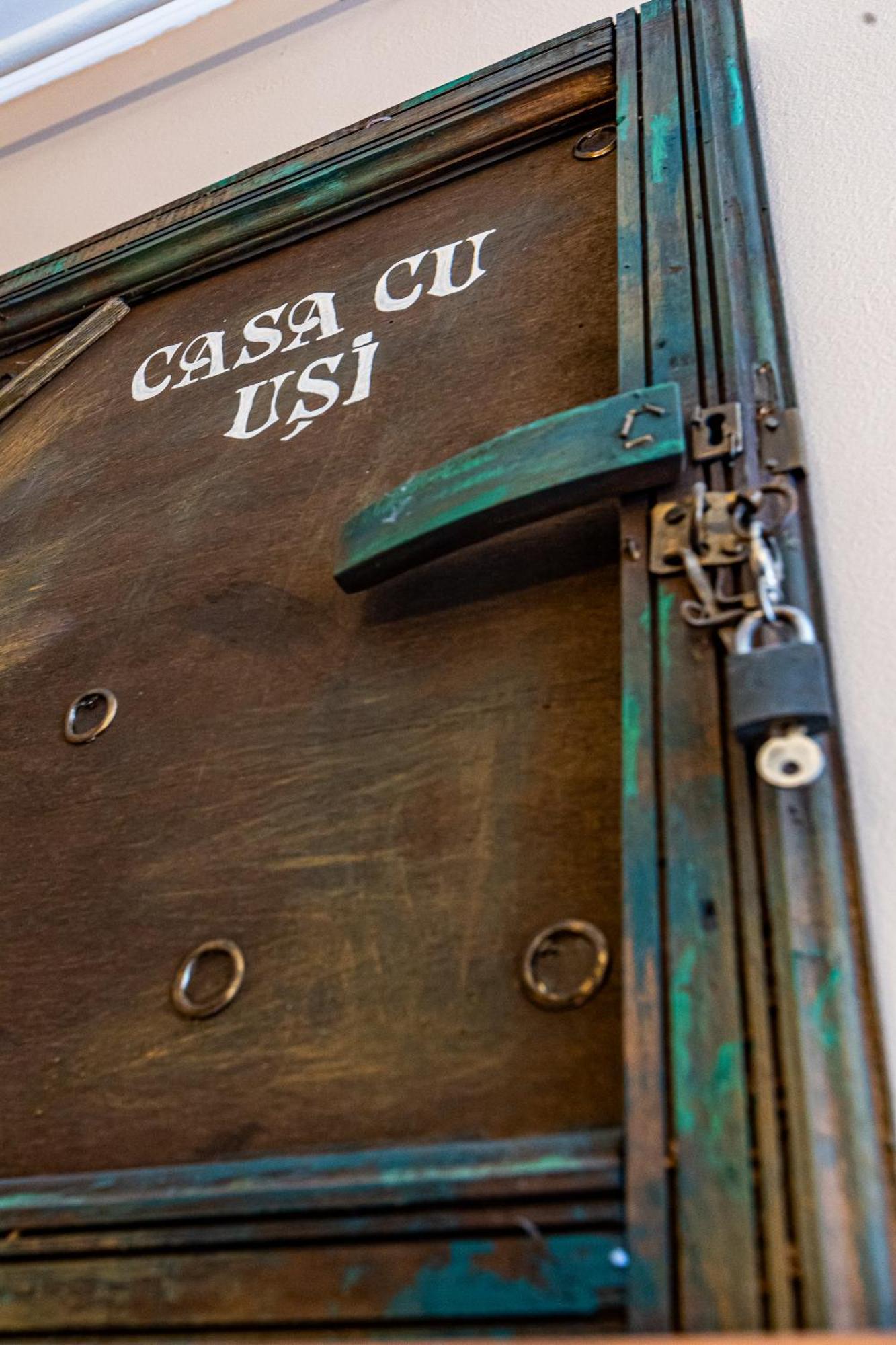 Casa Cu Usi - House Of Doors Hotel Sighisoara Exterior photo