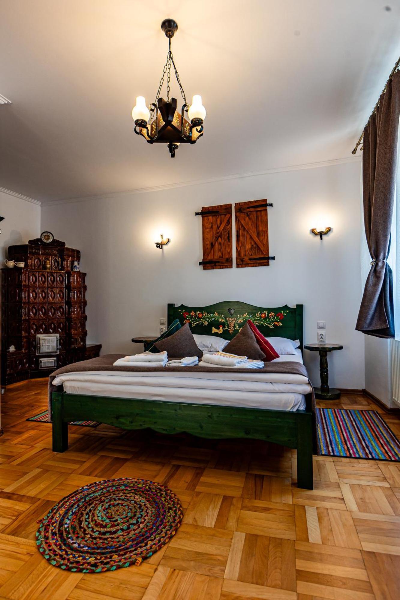 Casa Cu Usi - House Of Doors Hotel Sighisoara Exterior photo