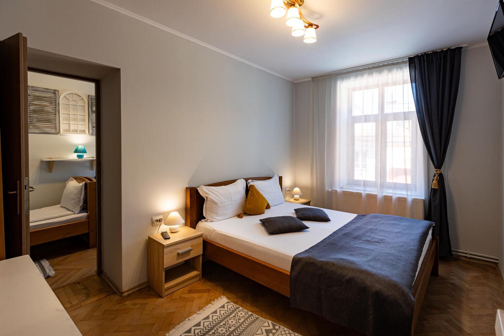 Casa Cu Usi - House Of Doors Hotel Sighisoara Exterior photo